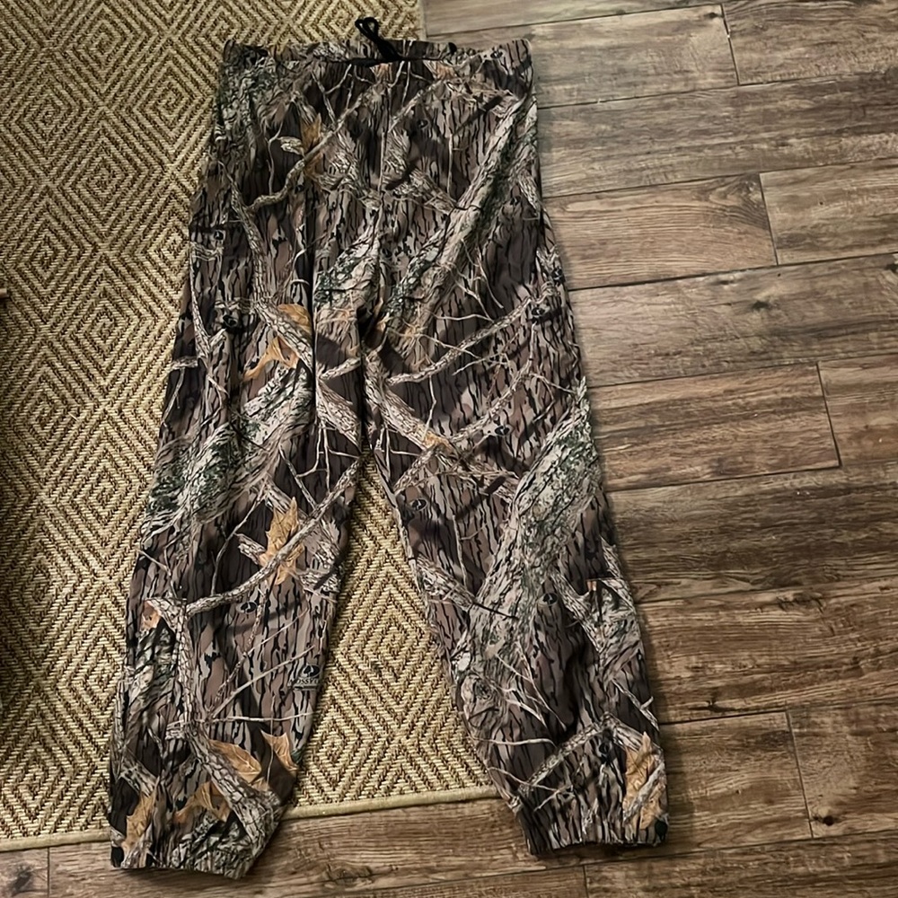 Browning Rain Pant. XLT.  Gore-Tex.  Mossy oak shadow branch.